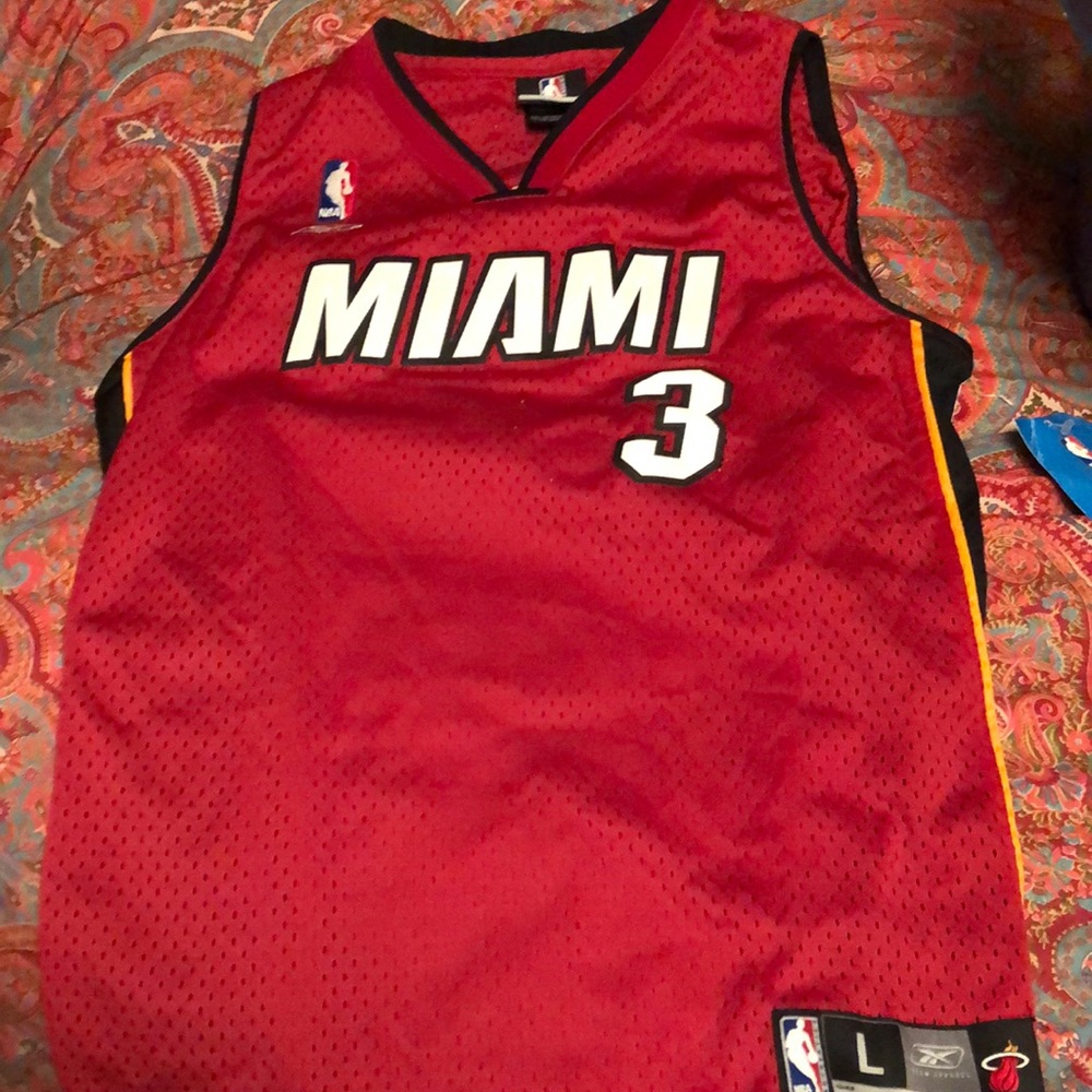 Kids Dwayne Wade jersey size 14-16 NWT
